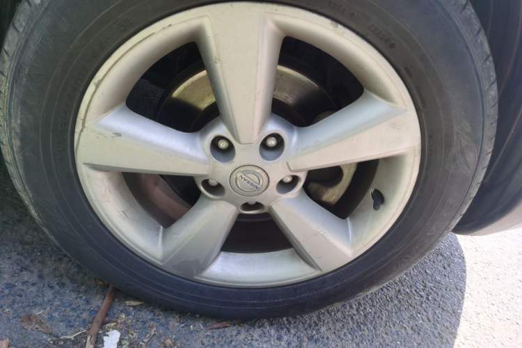 Used Nissan Qashqai 2012 2.0 XV LE CVT 2WD Right Front Wheel Hub