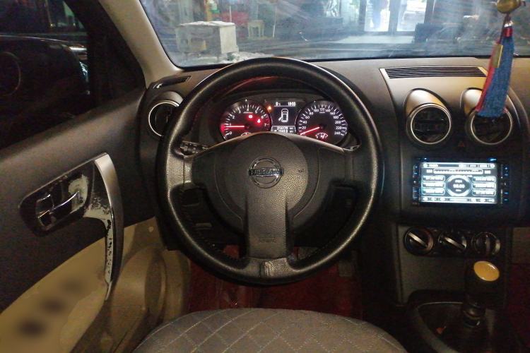 Used Nissan Qashqai 2012 2.0 XL Fire 6MT 2WD Steering Wheel