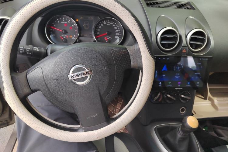 Used Nissan Qashqai 2012 2.0 XL Fire 6MT 2WD Steering Wheel