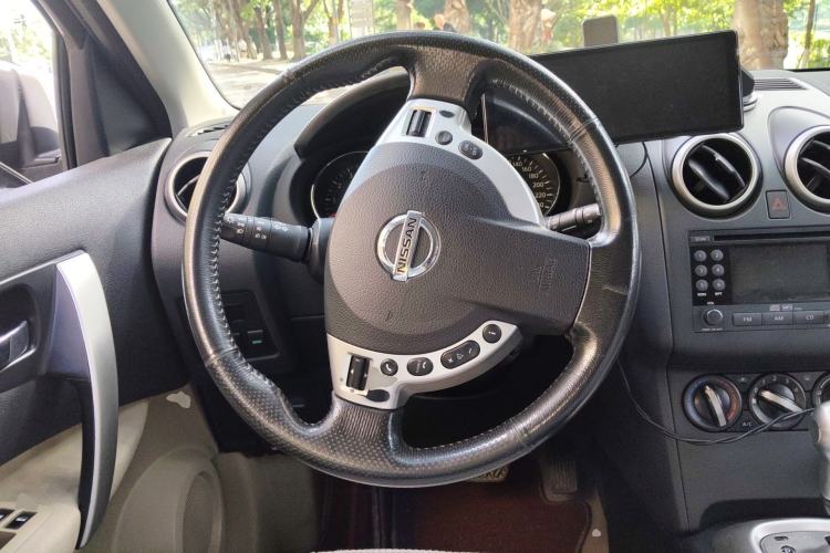 Used Nissan Qashqai 2012 2.0 XL Fire CVT 2WD Steering Wheel