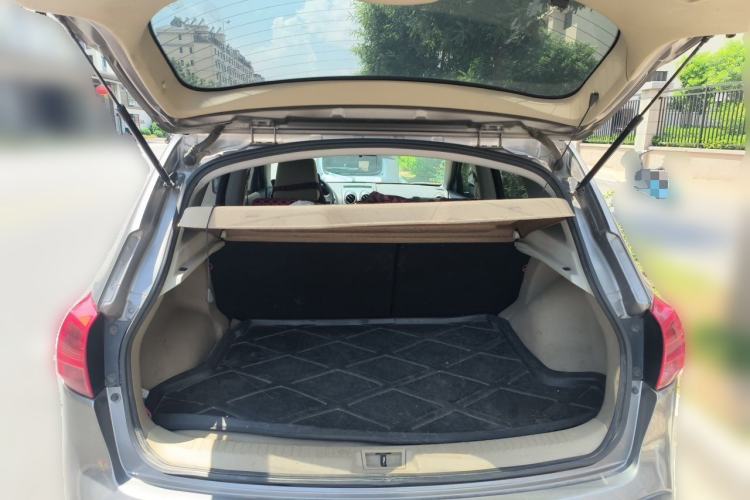 Used Nissan Qashqai 2012 2.0 XL Fire 6MT 2WD Trunk