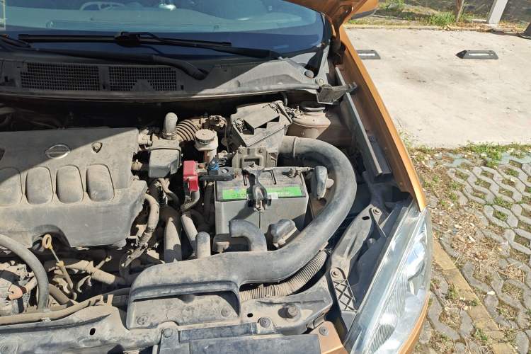Used Nissan Qashqai 2012 2.0 XL Fire CVT 2WD Engine Bay Left