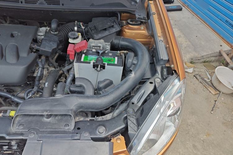 Used Nissan Qashqai 2012 2.0 XV LE CVT 2WD Engine Bay Left