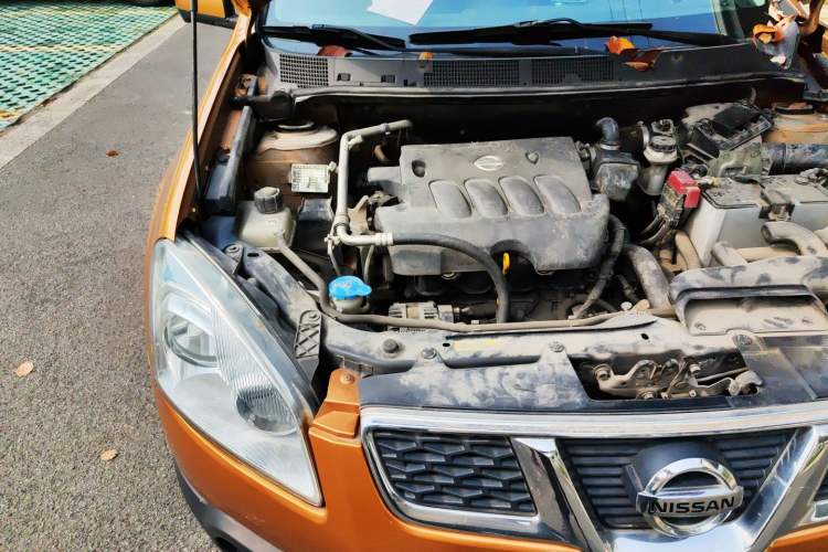 Used Nissan Qashqai 2012 2.0 XV LE CVT 2WD Engine Bay Right