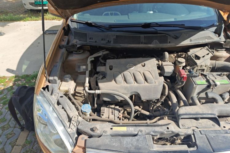 Used Nissan Qashqai 2012 2.0 XL Fire CVT 2WD Engine Bay Right