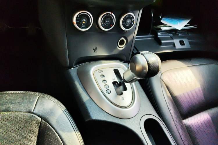 Used Nissan Qashqai 2012 2.0 XV LE CVT 2WD Gear Lever