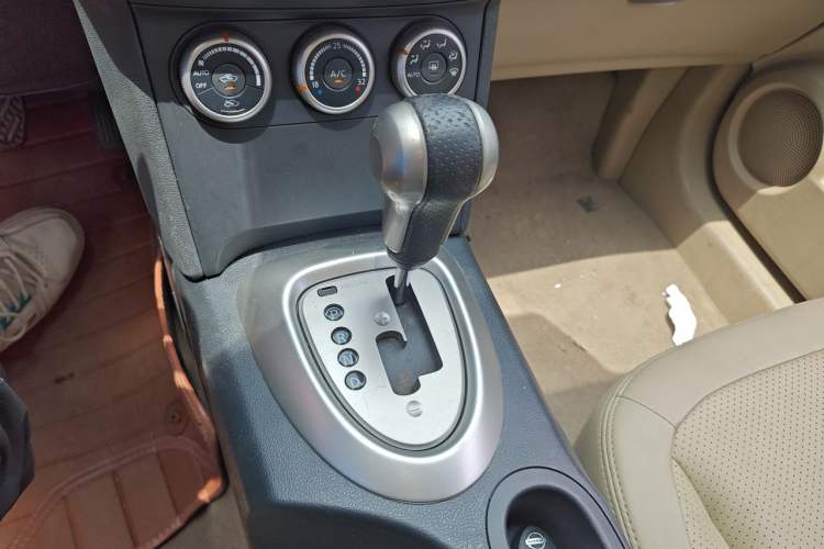 Used Nissan Qashqai 2012 2.0 XV LE CVT 2WD Gear Lever