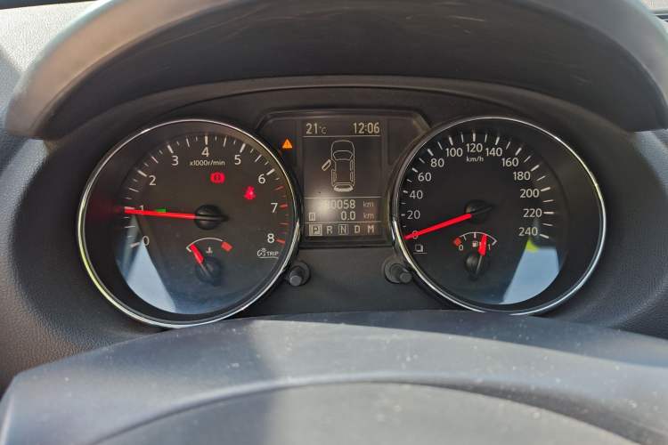 Used Nissan Qashqai 2012 2.0 XL Fire CVT 2WD Instrument Cluster