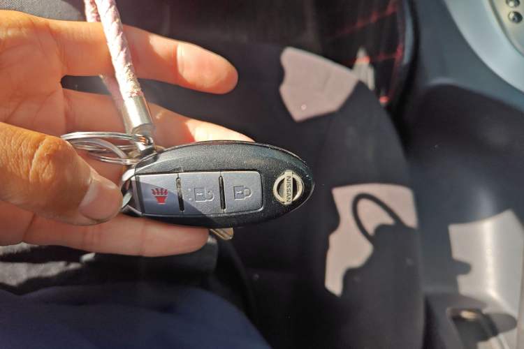 Used Nissan Qashqai 2012 2.0 XL Fire CVT 2WD Vehicle Key