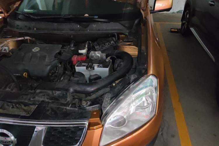 Used Nissan Qashqai 2012 2.0 XV LE CVT 2WD Engine Bay Left