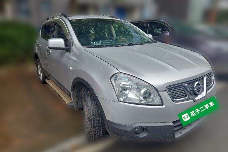 Used Nissan Qashqai 2012 2.0 XL Fire 6MT 2WD Front Right 45 Deg