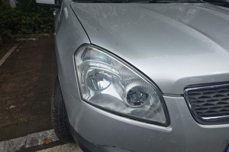 Used Nissan Qashqai 2012 2.0 XL Fire 6MT 2WD Right Front Headlight
