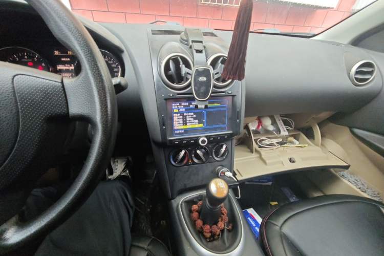 Used Nissan Qashqai 2012 2.0 XL Fire 6MT 2WD Audio And AC Panel