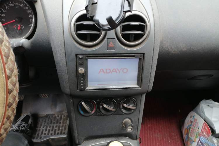 Used Nissan Qashqai 2012 2.0 XL Fire 6MT 2WD Audio And AC Panel