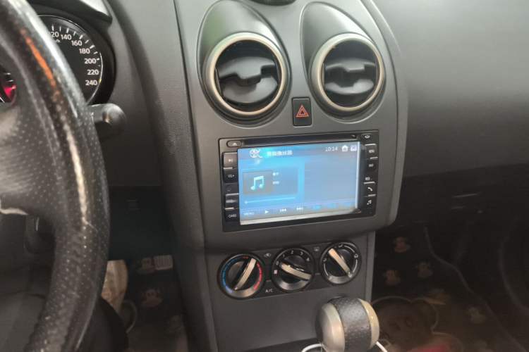 Used Nissan Qashqai 2012 2.0 XL Fire CVT 2WD Audio And AC Panel
