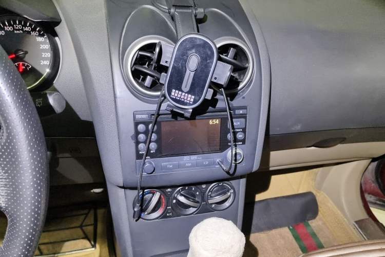 Used Nissan Qashqai 2012 2.0 XL Fire CVT 2WD Audio And AC Panel