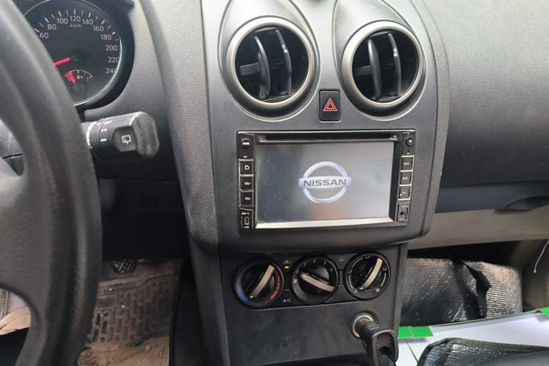 Used Nissan Qashqai 2012 1.6XE Wind 5MT 2WD Audio And AC Panel