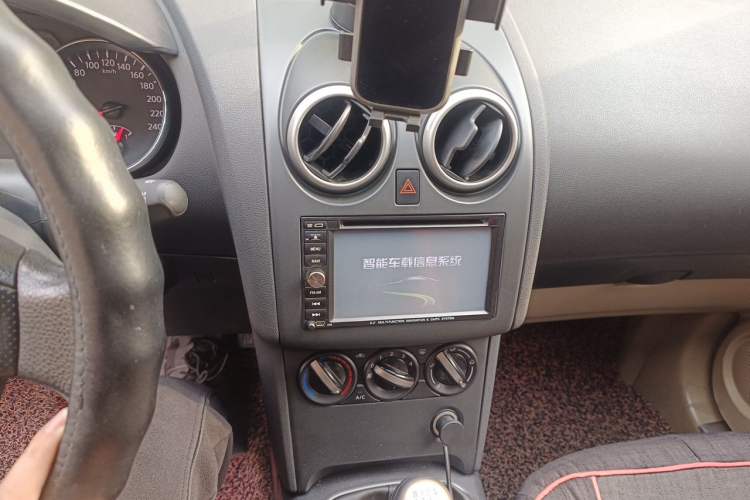 Used Nissan Qashqai 2012 2.0 XL Fire 6MT 2WD Audio And AC Panel