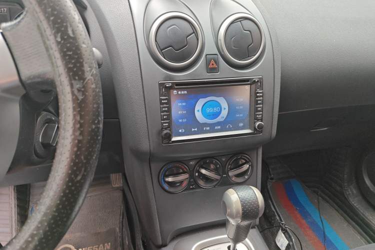 Used Nissan Qashqai 2012 2.0 XL Fire CVT 2WD Audio And AC Panel