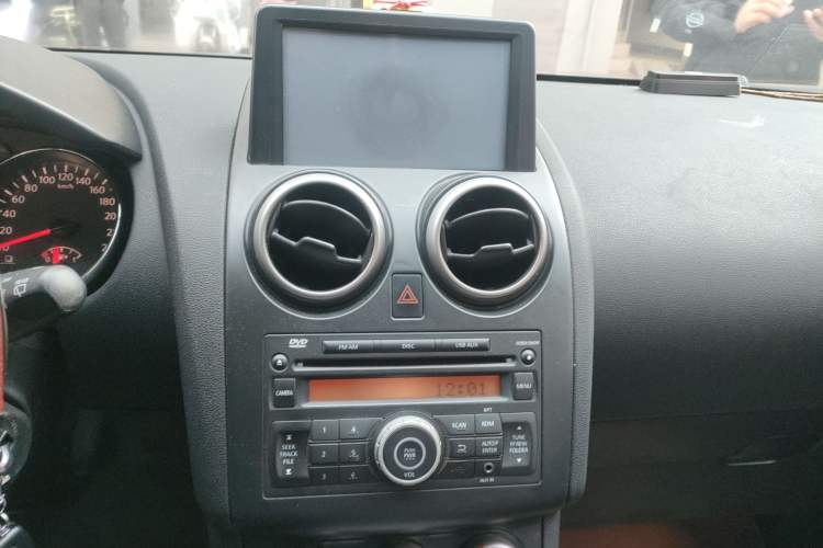Used Nissan Qashqai 2012 2.0 XV LE CVT 2WD Audio And AC Panel