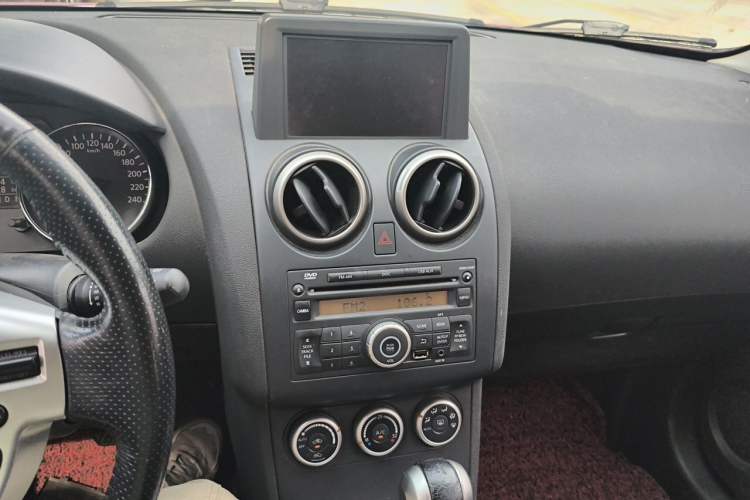Used Nissan Qashqai 2012 2.0 XV LE CVT 2WD Audio And AC Panel