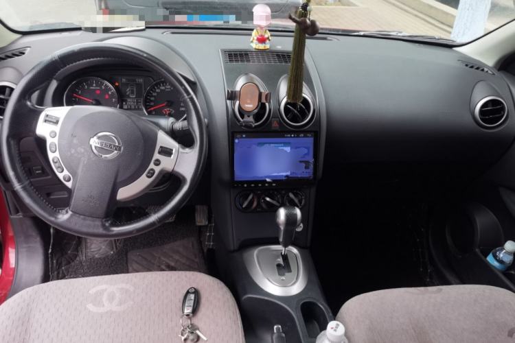 Used Nissan Qashqai 2012 2.0 XL Fire CVT 2WD Center Console