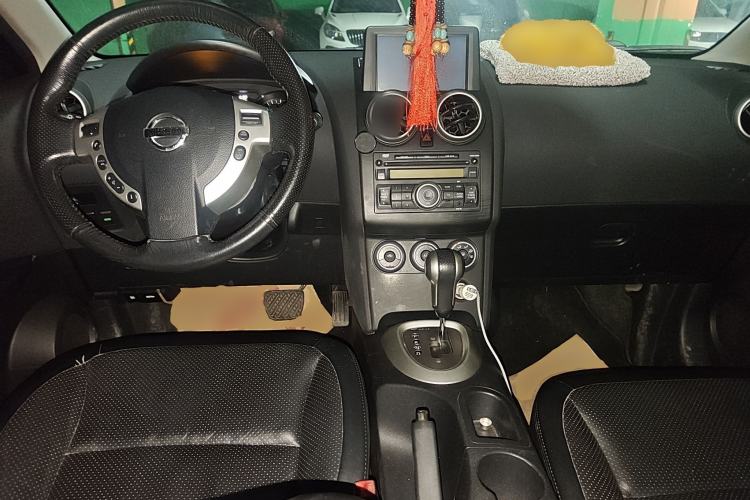 Used Nissan Qashqai 2012 2.0 XV LE CVT 2WD Center Console