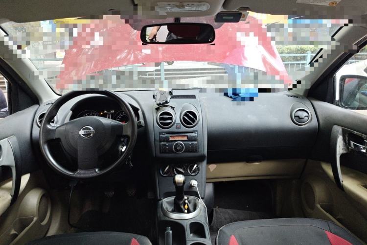 Used Nissan Qashqai 2012 1.6XE Wind 5MT 2WD Center Console