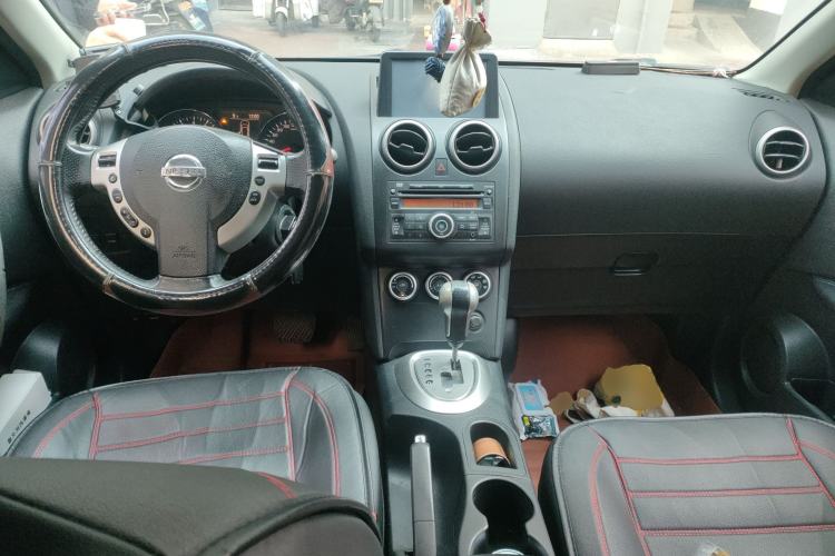 Used Nissan Qashqai 2012 2.0 XV LE CVT 2WD Center Console