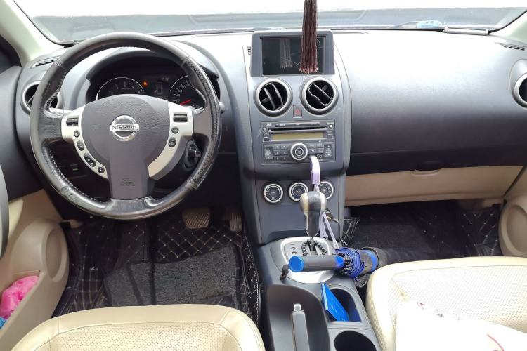 Used Nissan Qashqai 2012 2.0 XV LE CVT 2WD Center Console