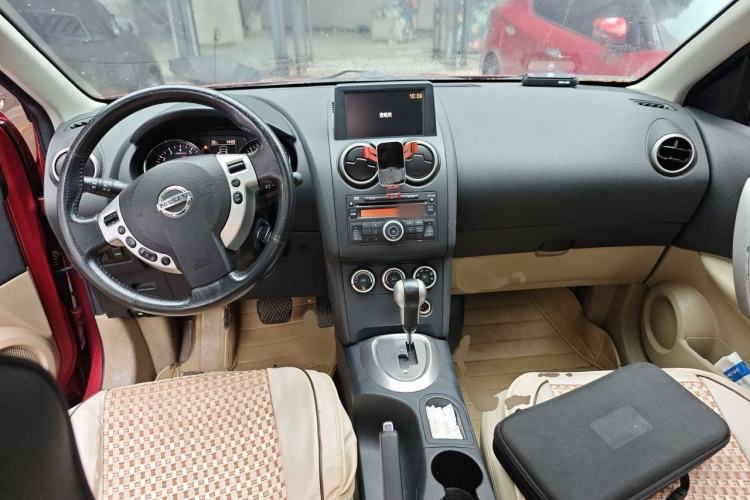 Used Nissan Qashqai 2012 2.0 XV LE CVT 2WD Center Console