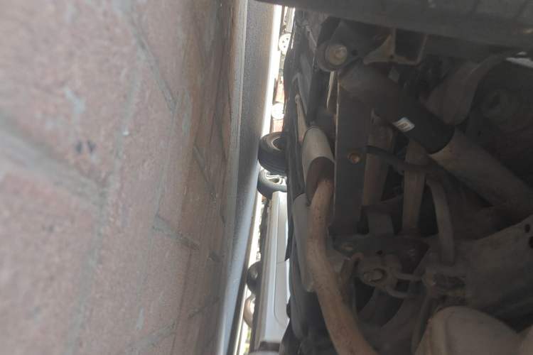 Used Nissan Qashqai 2012 2.0 XL Fire CVT 2WD Chassis Rear Left