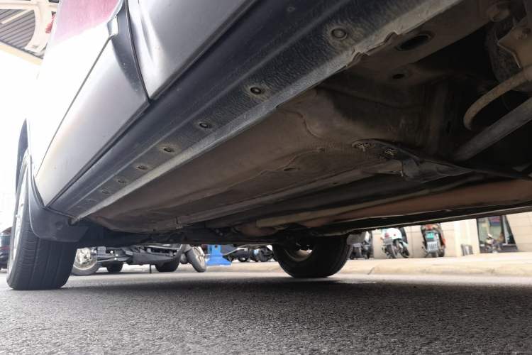 Used Nissan Qashqai 2012 2.0 XL Fire CVT 2WD Chassis Rear Left