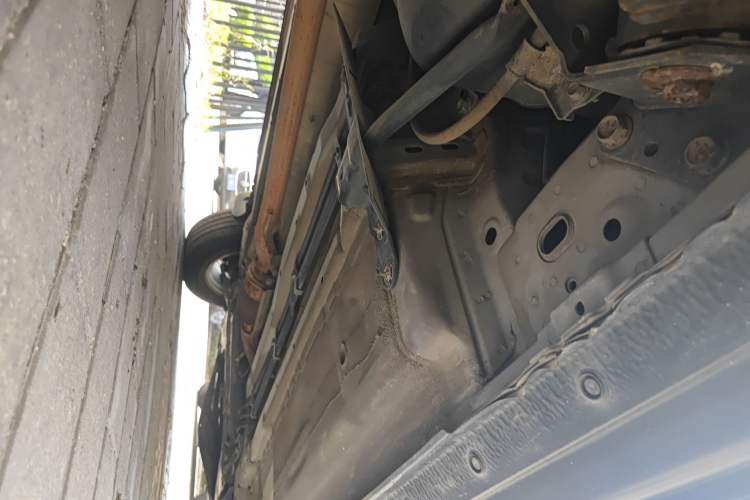 Used Nissan Qashqai 2012 2.0 XL Fire CVT 2WD Chassis Rear Right