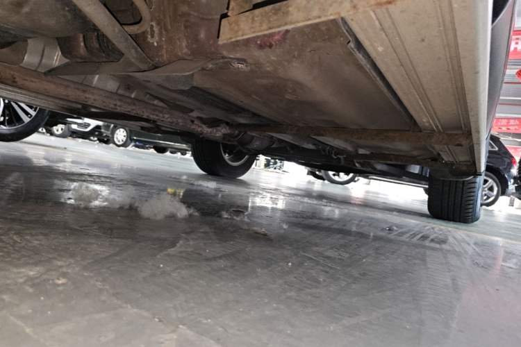 Used Nissan Qashqai 2012 2.0 XL Fire CVT 2WD Chassis Rear Right