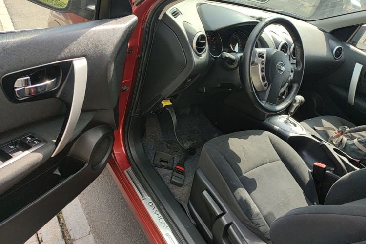 Used Nissan Qashqai 2012 2.0 XL Fire CVT 2WD Driver Seat