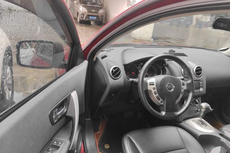 Used Nissan Qashqai 2012 2.0 XL Fire CVT 2WD Driver Seat