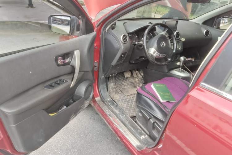 Used Nissan Qashqai 2012 2.0 XL Fire CVT 2WD Driver Seat