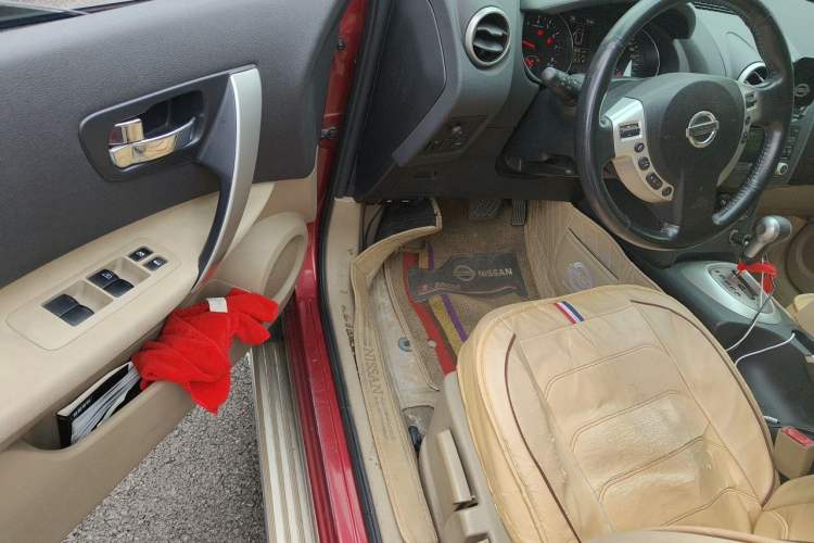 Used Nissan Qashqai 2012 2.0 XL Fire CVT 2WD Driver Seat