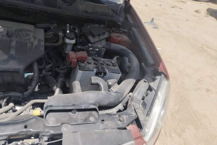 Used Nissan Qashqai 2012 1.6XE Wind 5MT 2WD Engine Bay Left