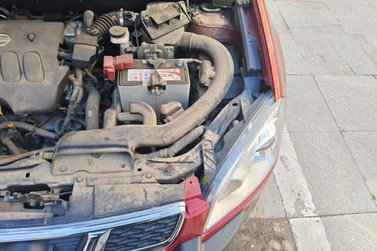Used Nissan Qashqai 2012 2.0 XV LE CVT 2WD Engine Bay Left