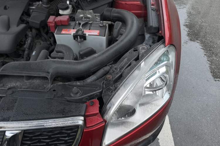 Used Nissan Qashqai 2012 2.0 XV LE CVT 2WD Engine Bay Left