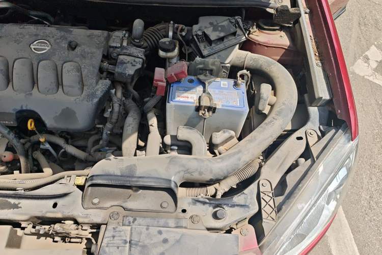 Used Nissan Qashqai 2012 2.0 XL Fire CVT 2WD Engine Bay Left