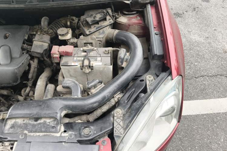 Used Nissan Qashqai 2012 2.0 XL Fire CVT 2WD Engine Bay Left