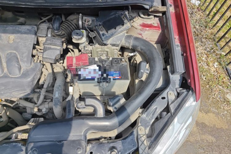 Used Nissan Qashqai 2012 2.0 XL Fire CVT 2WD Engine Bay Left