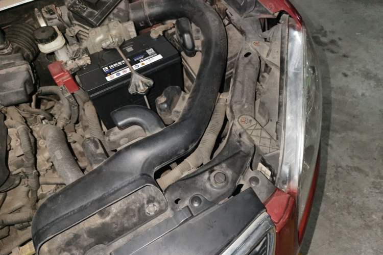 Used Nissan Qashqai 2012 2.0 XV LE CVT 2WD Engine Bay Left