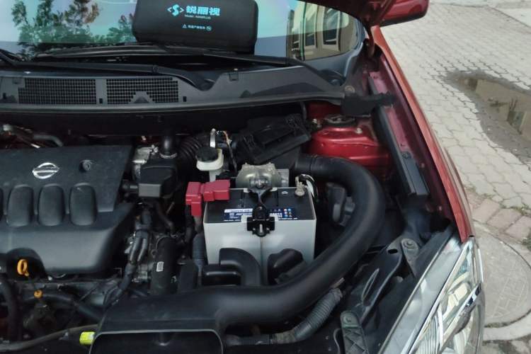 Used Nissan Qashqai 2012 2.0 XL Fire CVT 2WD Engine Bay Left