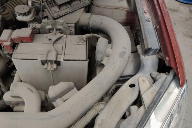 Used Nissan Qashqai 2012 2.0 XL Fire CVT 2WD Engine Bay Left