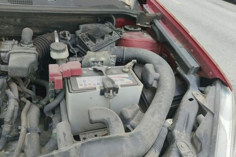 Used Nissan Qashqai 2012 2.0 XL Fire 6MT 2WD Engine Bay Left
