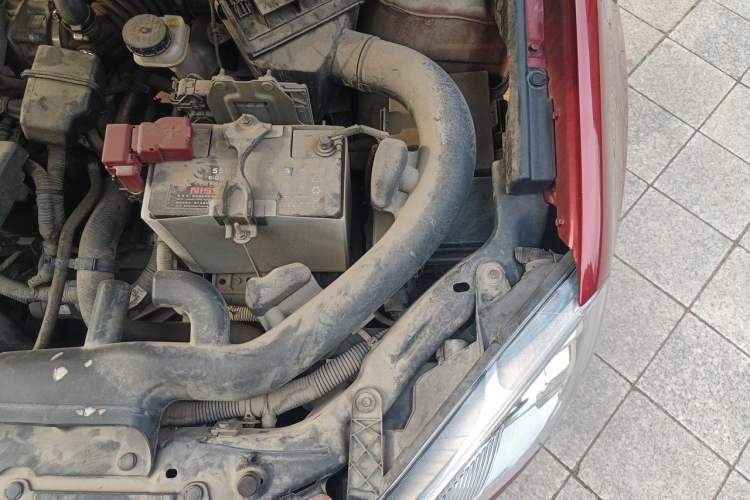 Used Nissan Qashqai 2012 2.0 XL Fire 6MT 2WD Engine Bay Left